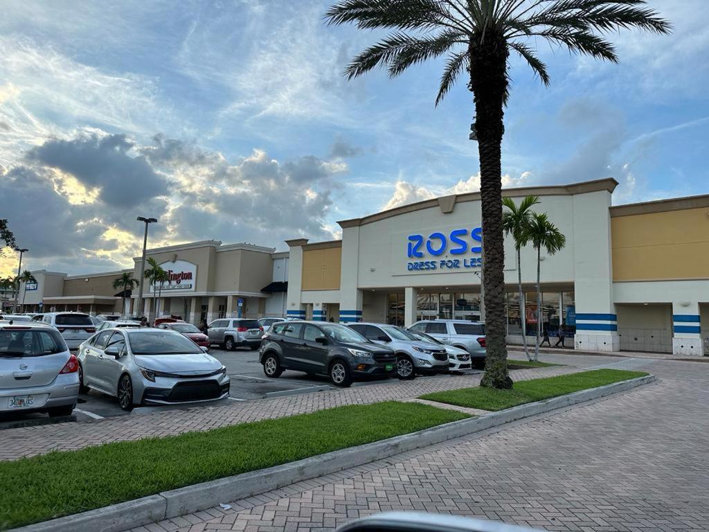 Moderno Departamento Estudio Miami Lejlighed Hallandale Beach Eksteriør billede